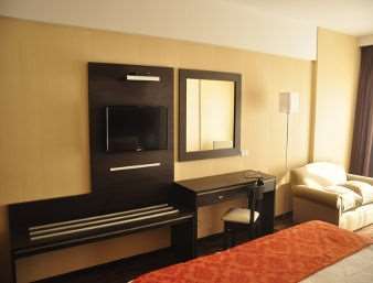 Howard Johnson Hotel Pergamino Room photo